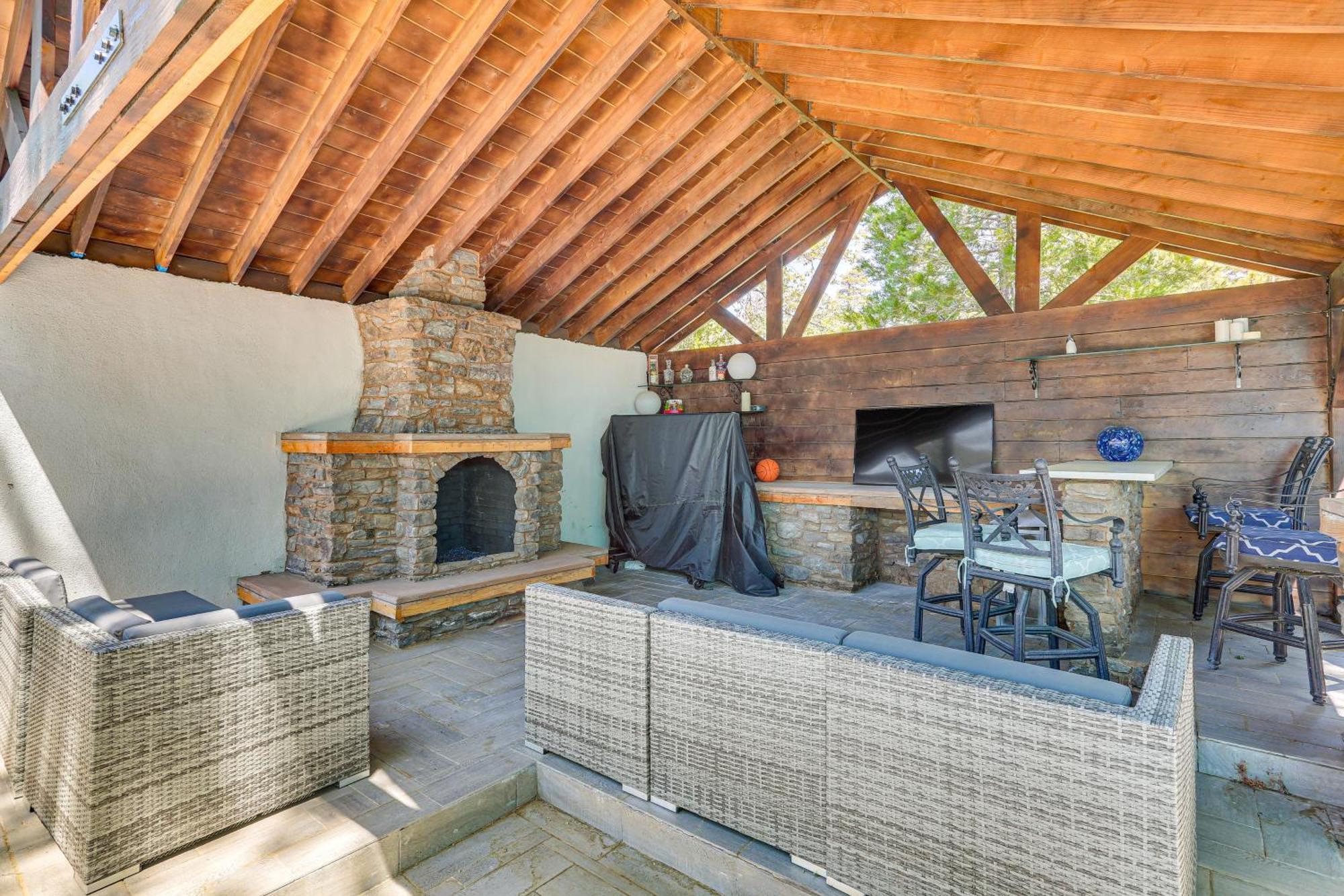 Lake Arrowhead Cabin With Hot Tub And Mountain Views! Zewnętrze zdjęcie